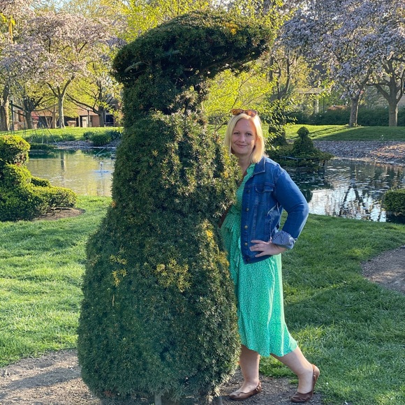 Meet your Posher, Lynne - Picture 1 of 1